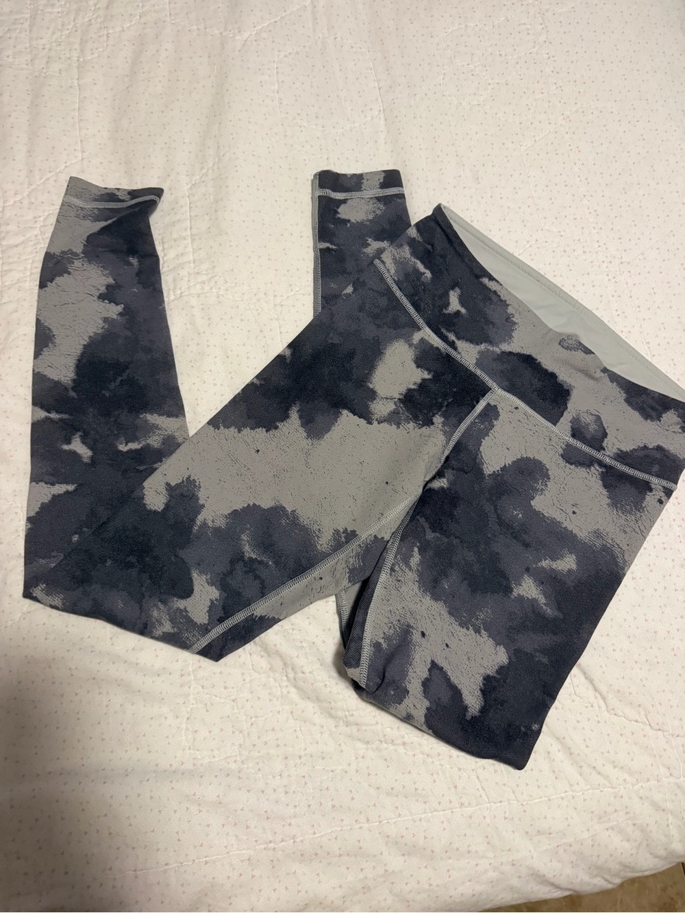 Lululemon leggings Gray & Black Tie-Dye Active Leggings
